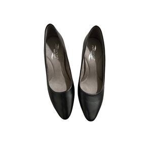 Aerosoles Black Heels